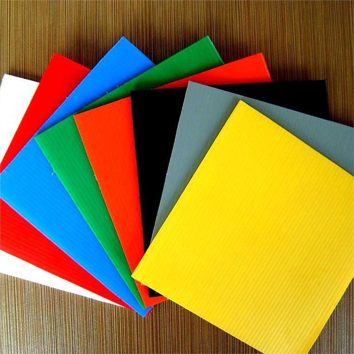 Customized white corrugated plastic sheet