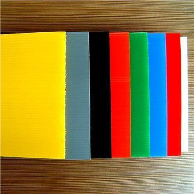 white corrugated plastic sheet