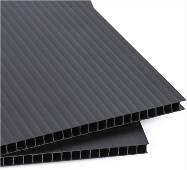 Planche de corflute noire