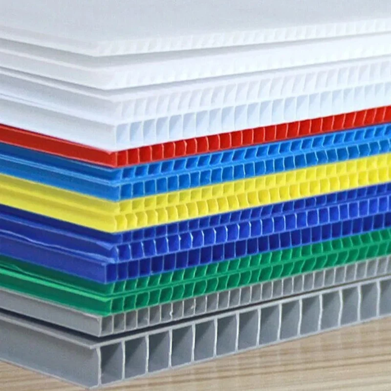Feuille de plastique ondulé personnalisable de 2 à 12 mm